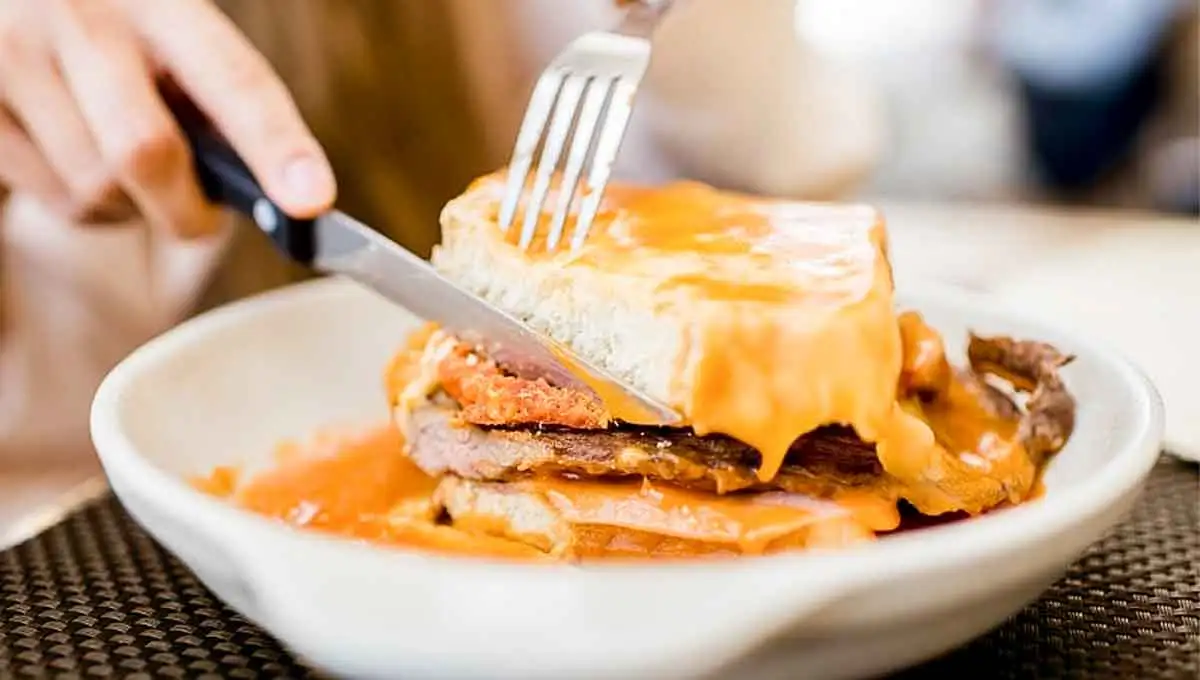 Comidas típicas de Portugal, Francesinha